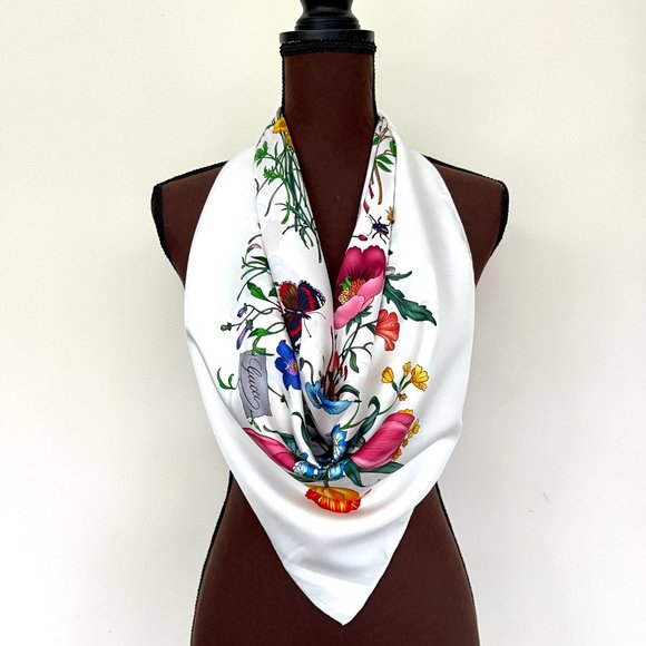 New Gucci Scarf Iconic Flora One Print Multicolor White Silk Wrap - Picture 10 of 12